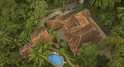 MALABAR KOVILAKAM  THE HERITAGE HOTEL Room Type - Heritage Suite