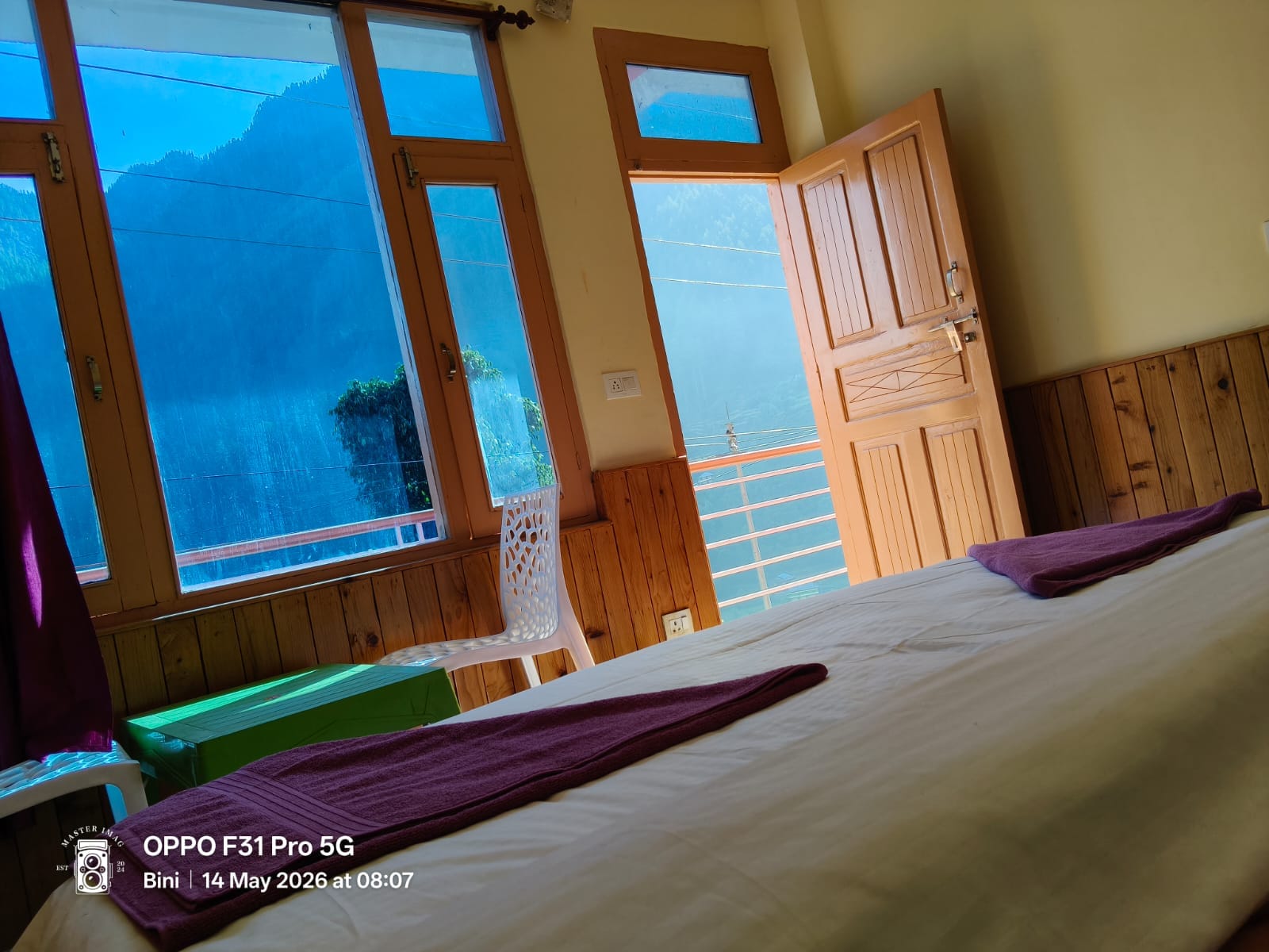 Echo hill home stay jibhi - Tap to explore photos