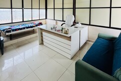 HOTEL THE KRISHNA