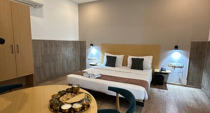 Hotel KG Estate Room Type - Super Deluxe Room