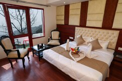 The Forest View By Shashwat Hotels