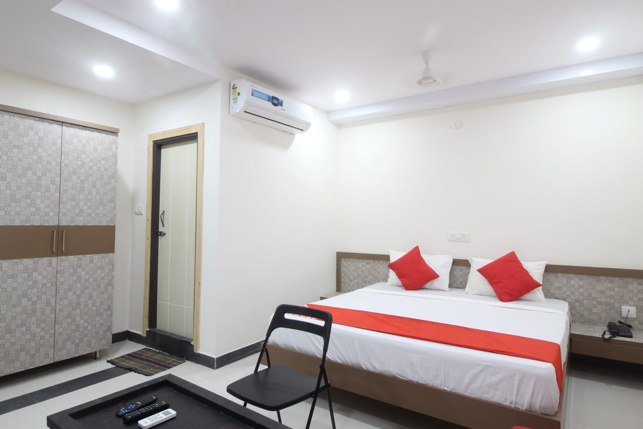 Arjuna Luxury Rooms - Tap to explore photos