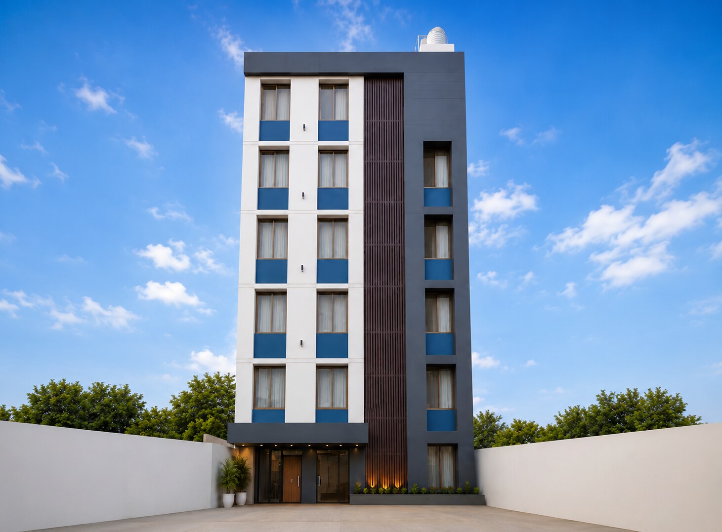 Hotel Mauli Lodging - Tap to explore photos