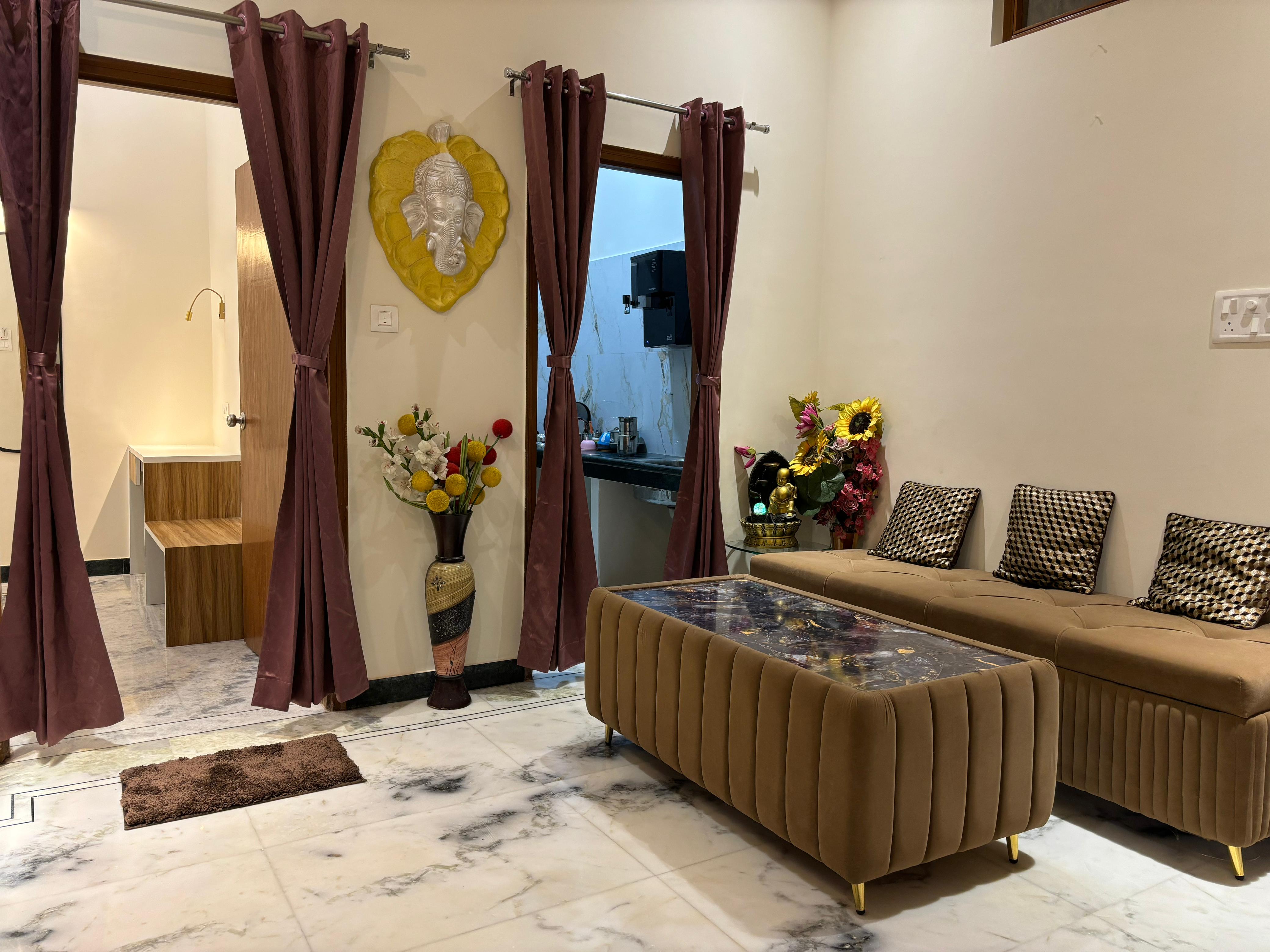 Raghav Vilas: Premium 2BHK Near Kashi Vishwanath - Tap to explore photos