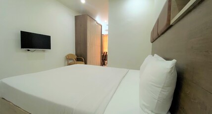 Skanda Residency Room Type - Comfort AC Room