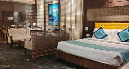 Vatika Premier Hotel Room Type - Premier Suite Room