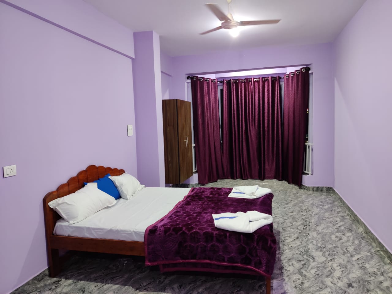 Sandeep's Comfort Stay - Tap to explore photos