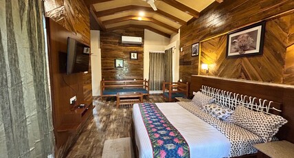 MPT Safari Lodge Mukki, Kanha (1 Km from National Park) Room Type - Treehouse (River View)