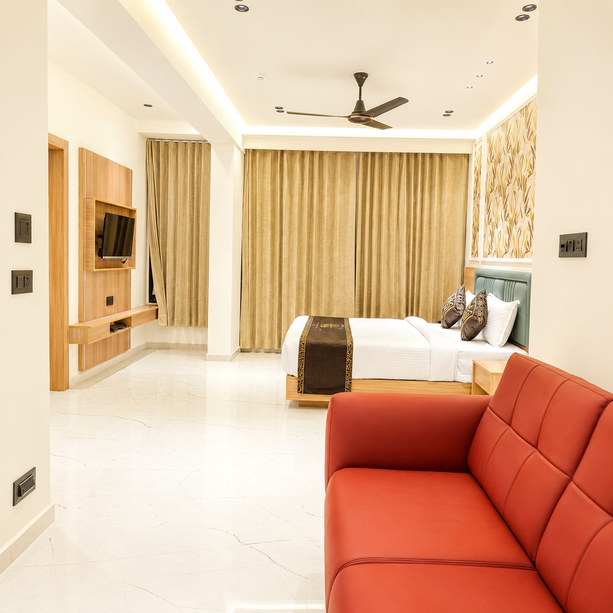 Hotel Mangla Inn - Tap to explore photos