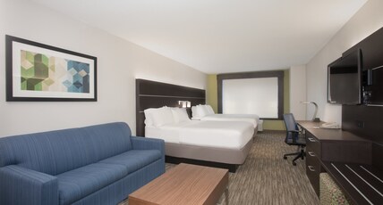 Holiday Inn Express Hotel & Suites Longmont (Pet-friendly) Room Type - 2 Queen Beds Suite Sofa Bed