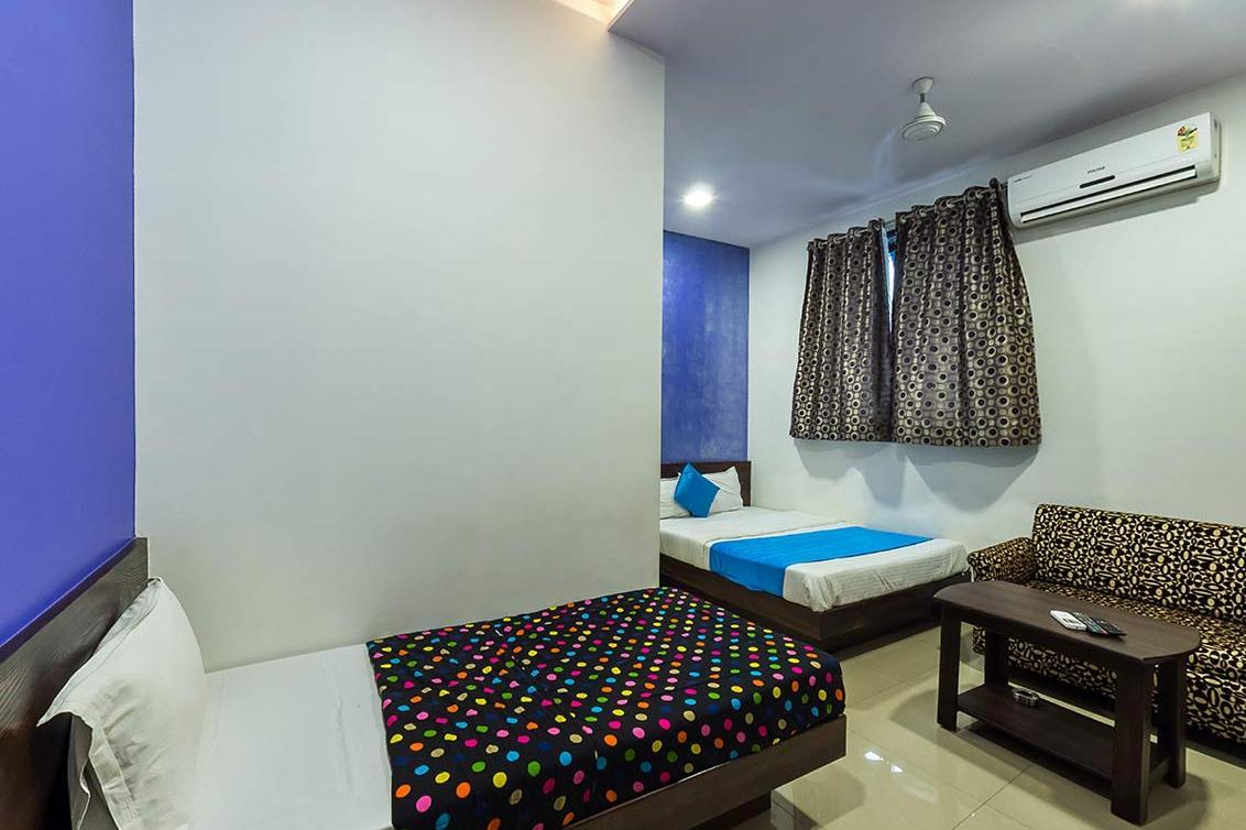 Hotel Ajwa - Tap to explore photos