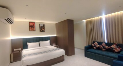 Hotel Royal Prabhu Room Type - Premium suite Hotel Royal Prabhu Room Type - Premium suite