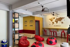 Tokyo Dorm - Backpackers Stay near Railway Station & Calicut Beach