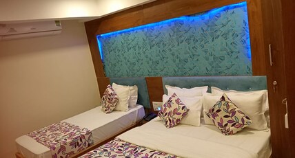 HOTEL REST INN Room Type - AC TRIPLE BED ROOM