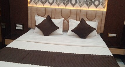 Hotel Draupadi Room Type - Super Deluxe Room