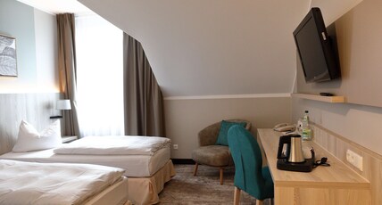 Best Western Hotel Erfurt-Apfelstaedt Room Type - 2 Single Beds, Superior Room, Air-Conditioned, Shower In Room, Free W-Lan, Coffee And Tea Maker, Iro Best Western Hotel Erfurt-Apfelstaedt Room Type - 2 Single Beds, Superior Room, Air-Conditioned, Shower In Room, Free W-Lan, Coffee And Tea Maker, Iro
