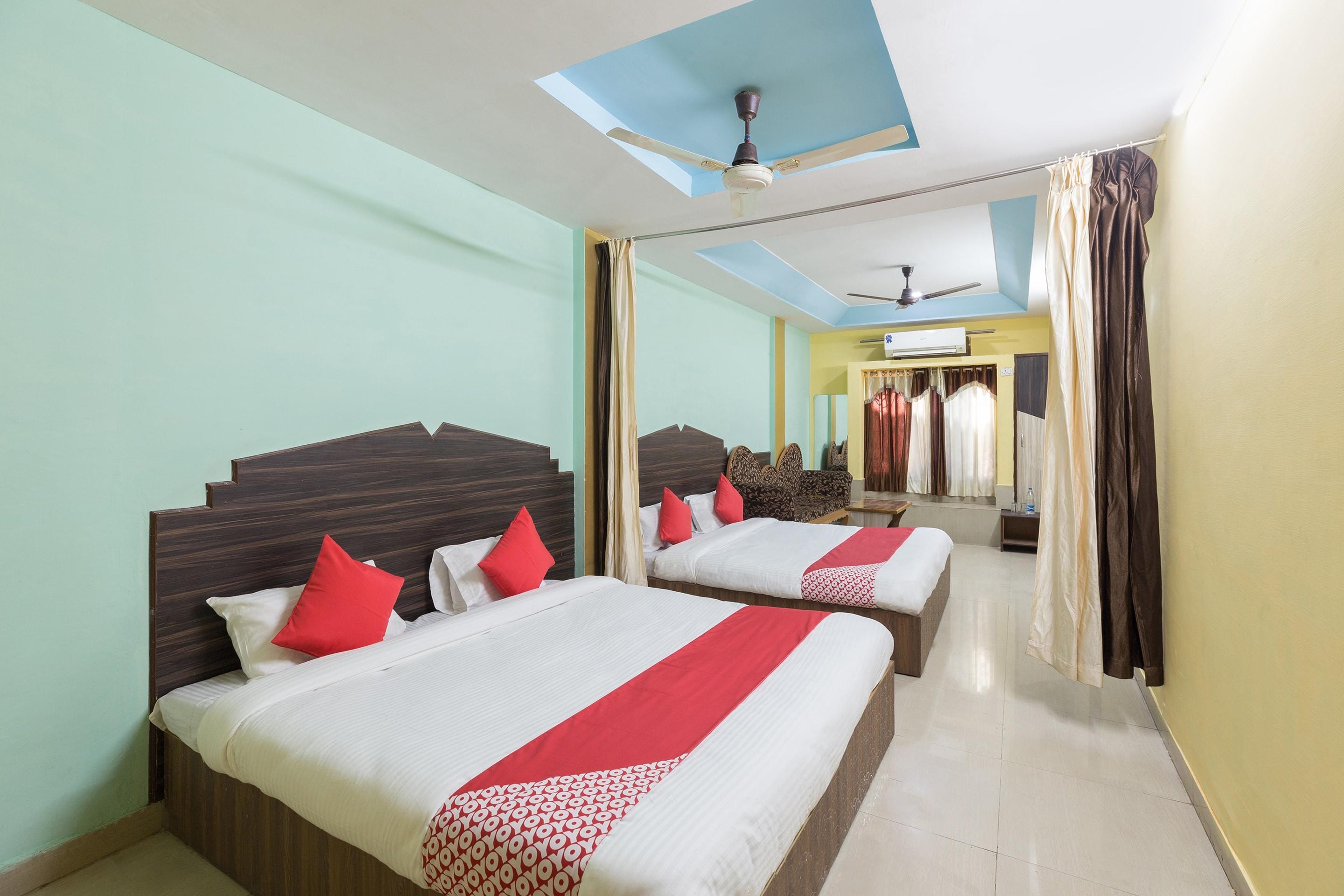Hotel O Utsav - Tap to explore photos