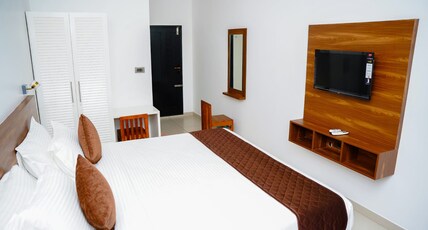 manthra lake view rooms Room Type - Bedroom 1