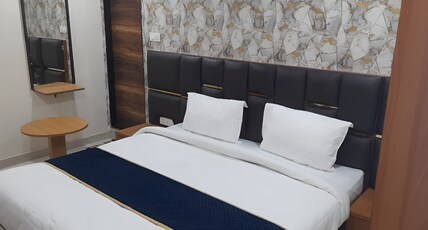 Hotel Shri Kunj Palace Room Type - Standard Room