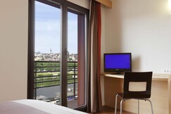 ibis Auxerre Centre