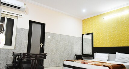 Ram Kripa Inn- 1km from Chitrakoot Dham, Karwi Railway Station Room Type - Comfy Deluxe Room