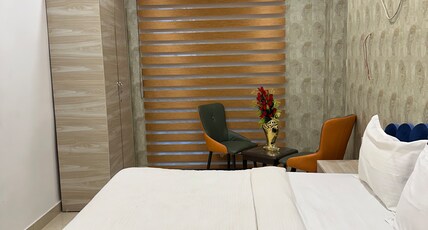 Yd Homestay | Rooms & Kitchen Room Type - Premium suite