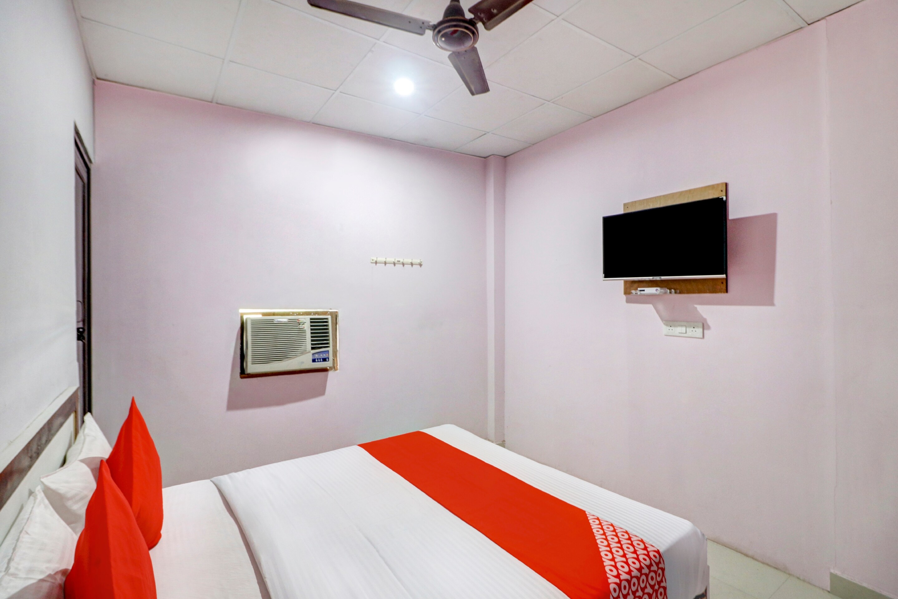 Hotel O Siya Residency - Tap to explore photos