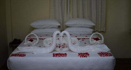 Amegundi Resort Room Type - Couple Non Ac Room