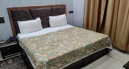 Hotel Sanuj Room Type - Standard Room