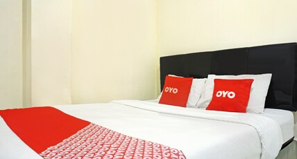 Hotel O J&b Room Pramuka Room Type - Indonesia Standard Double