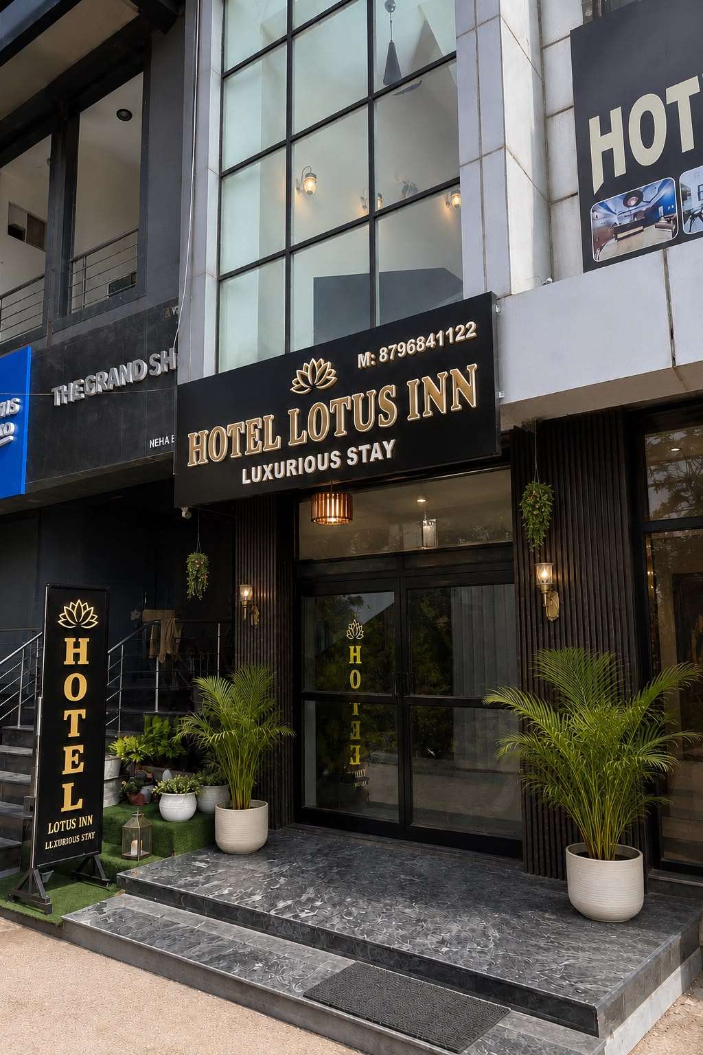 HOTEL LOTUS INN - Tap to explore photos