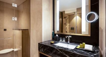 Hilton Riyadh Olaya Room Type - KING GUEST ROOM