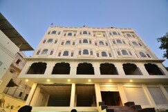 Aaram Mahal By Pachar Group