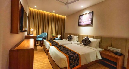 KLB GRAND, Raiganj Room Type - DELUXE ROOM