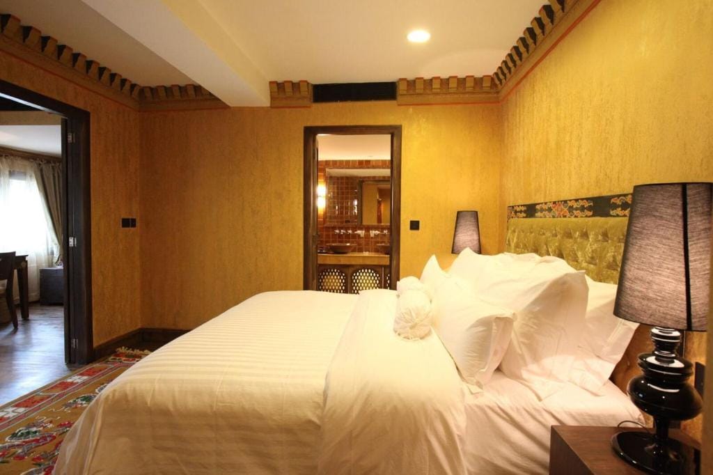 Hotel DRUK - Tap to explore photos