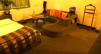 The Red House Villa | Rooms & Caretaker Room Type - Deluxe Double Room The Red House Villa | Rooms & Caretaker Room Type - Deluxe Double Room