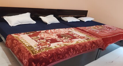 Abhishek chand guest house Room Type - Bedroom 5