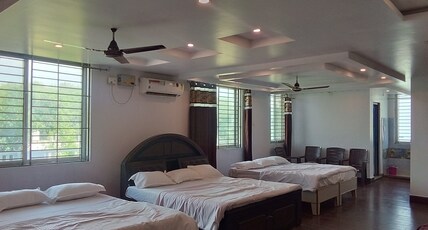 US residency Room Type - 202