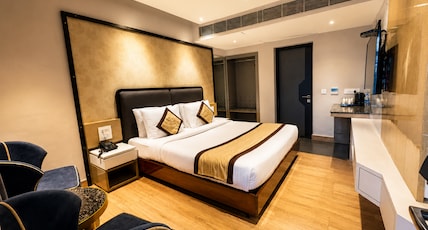 The Legacy Luxury by Bridge View Room Type - Deluxe Room Partial Lounge View The Legacy Luxury by Bridge View Room Type - Deluxe Room Partial Lounge View