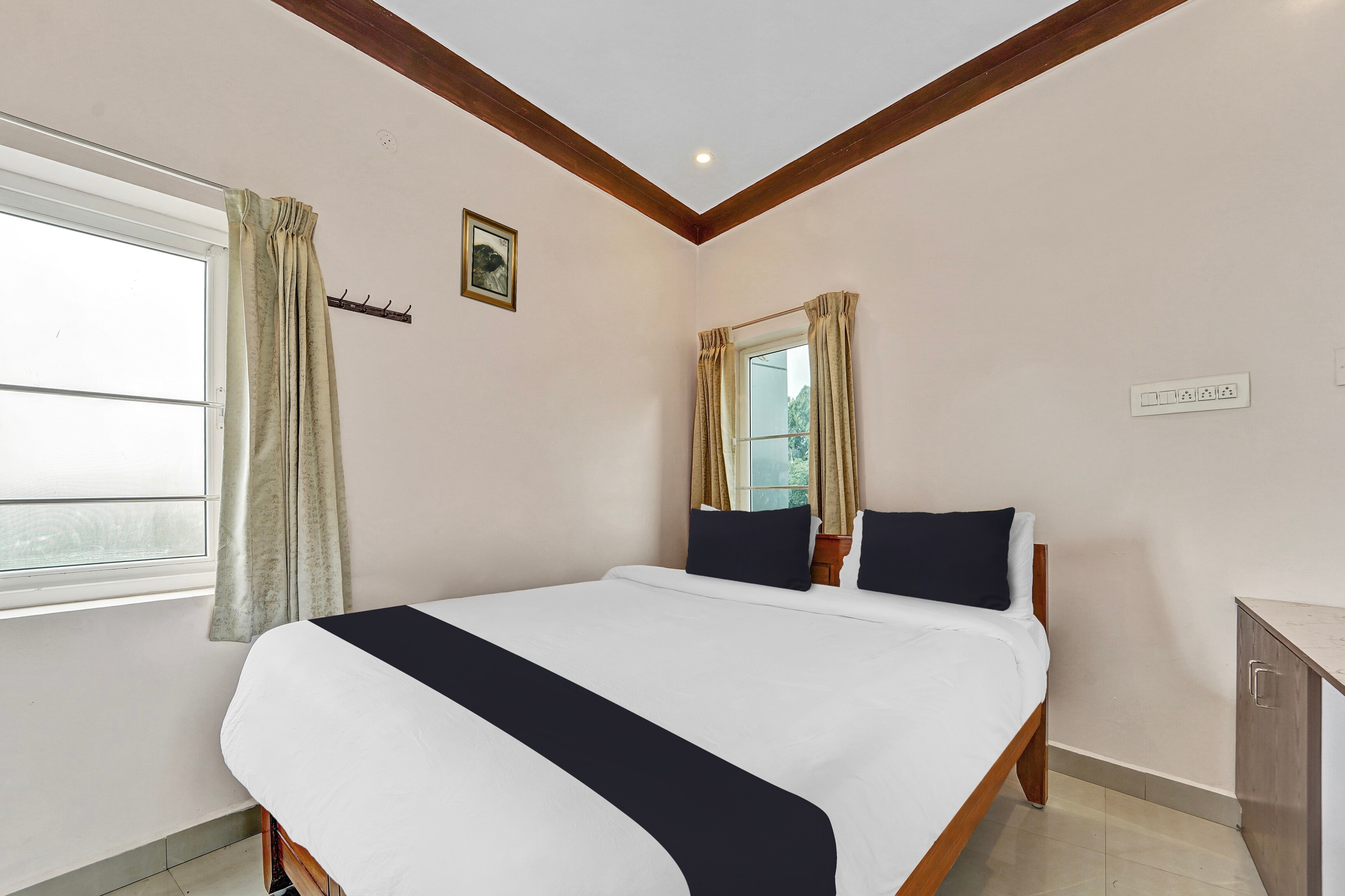 Collection O SRI Lakshmi Residency And Mahal A/C - Tap to explore photos