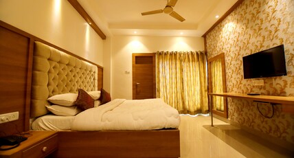 Hotel Sarin Inn Heritage Room Type - Royal Room