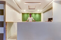 Hotel O The Crown Inn