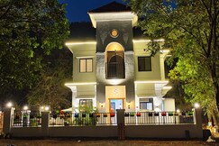 Photos of Gunjan villa with pool in karjat