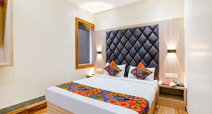 Hotel Riza International Room Type - Deluxe Double Room