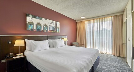 Mercure Perth On Hay Room Type - Superior King Room with Balcony