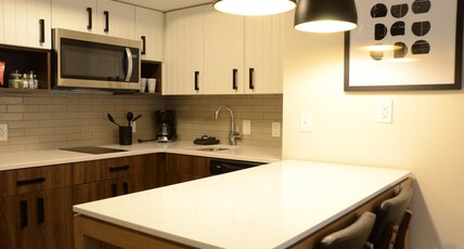 Staybridge Suites NASHVILLE SE - MURFREESBORO Room Type - 1 Qn 1 Bedroom Ste Comm Access Roll Shwr