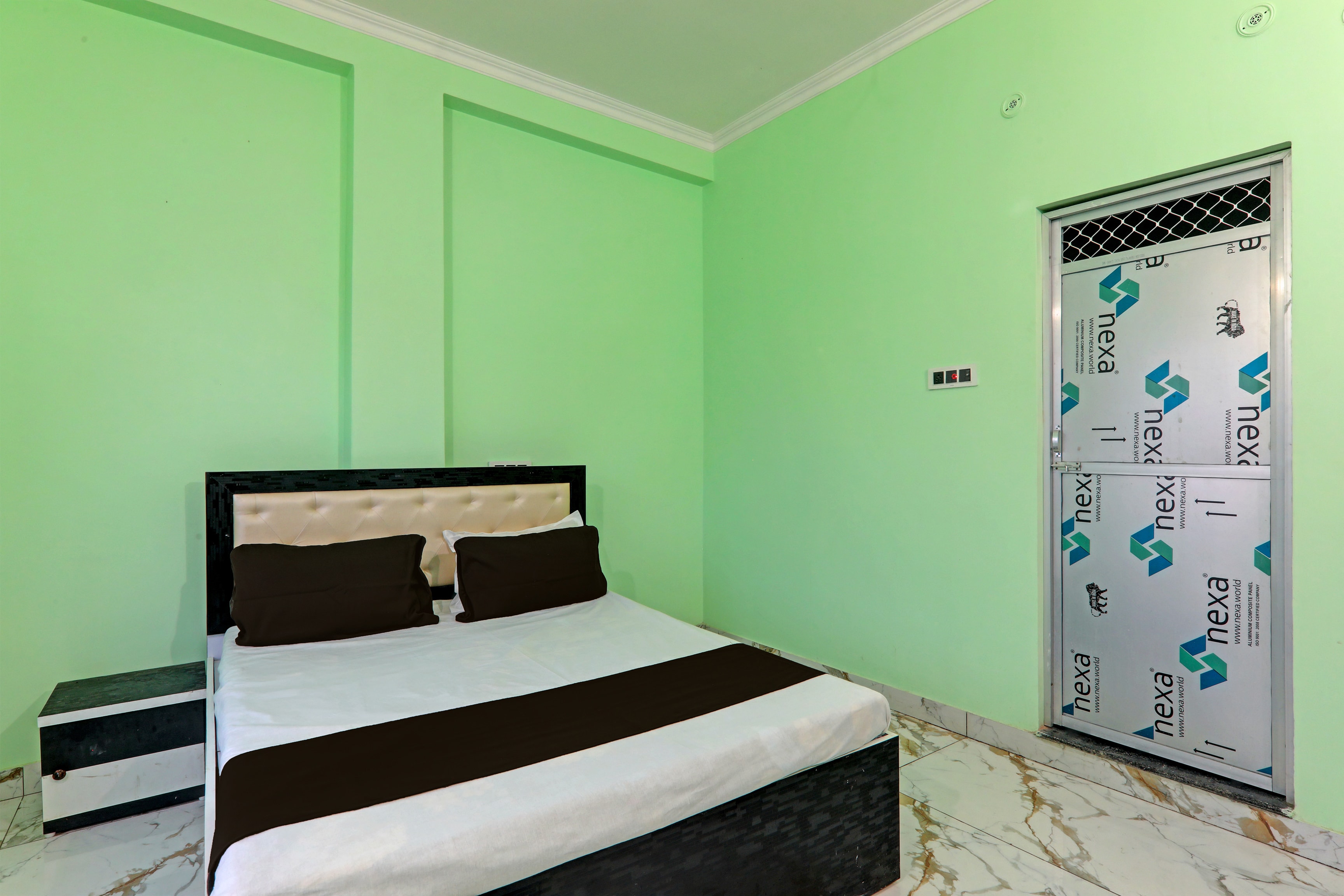 Hotel O WELCOME GUEST HOUSE - Tap to explore photos
