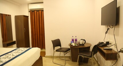 Hotel VSR International Room Type - Luxury AC Room