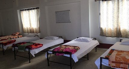 Dream Destination McCluskieganj Room Type - 4 Bed Deluxe AC