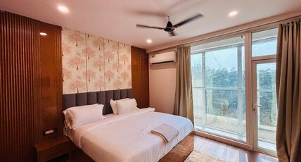 Hotel J P Grand Room Type - Luxury Suite Room
